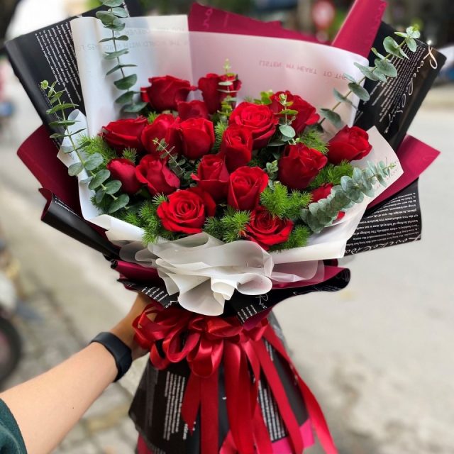 Hoa màu đỏ tượng trưng cho một tình yêu mãnh liệt