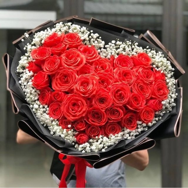 Hoa hồng cầu hôn kết hình trái tim được nhiều người yêu thích